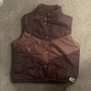 The North Face Women's Quilted Vest in purple and mauve